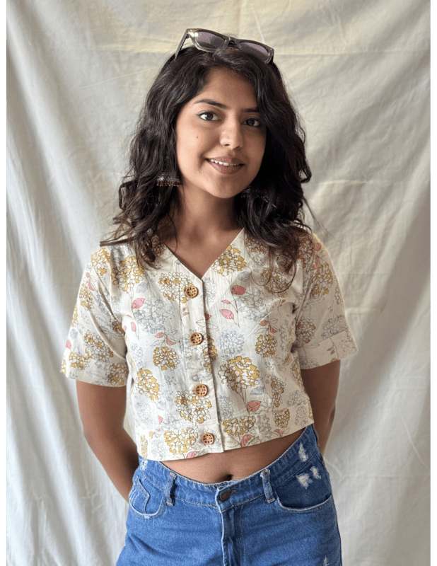 Ilanjivappu crop top Ilanjivappu crop top