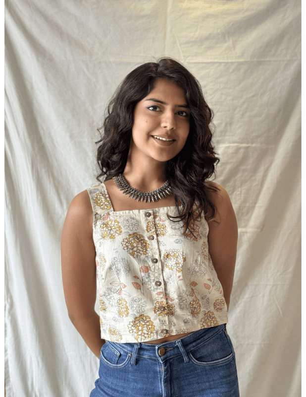 Ilanjivappu sleeveless crop top Ilanjivappu sleeveless crop top
