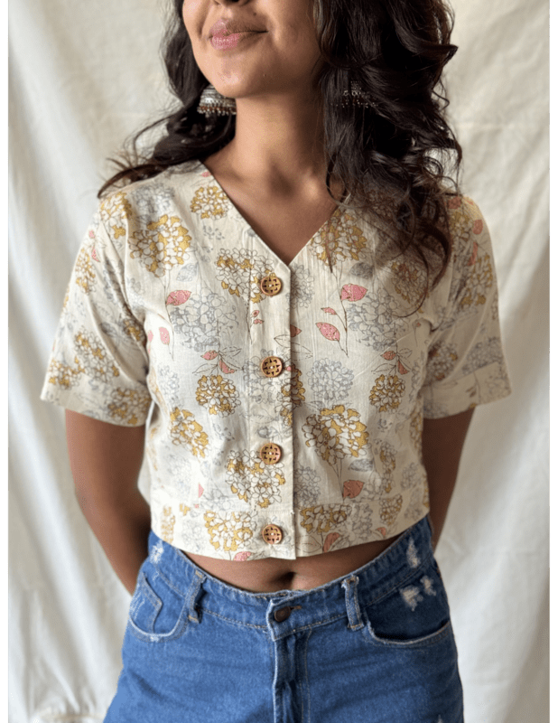 Ilanjivappu crop top Ilanjivappu crop top